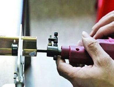 西藏24小时上门开锁公司